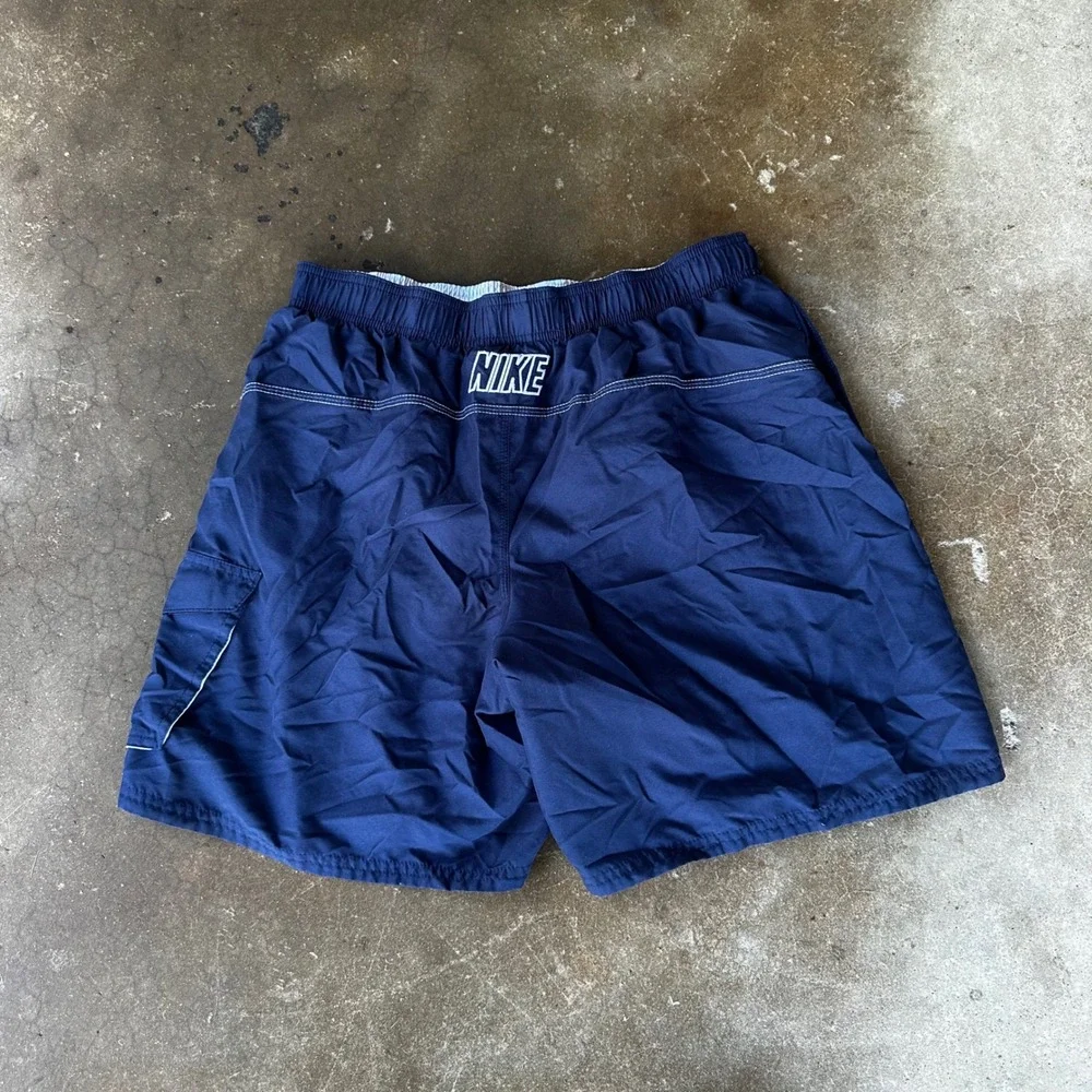 Nike Swim Trunks Mens Large Navy Blue Excellent Cargo Pocket Embroidered Logo